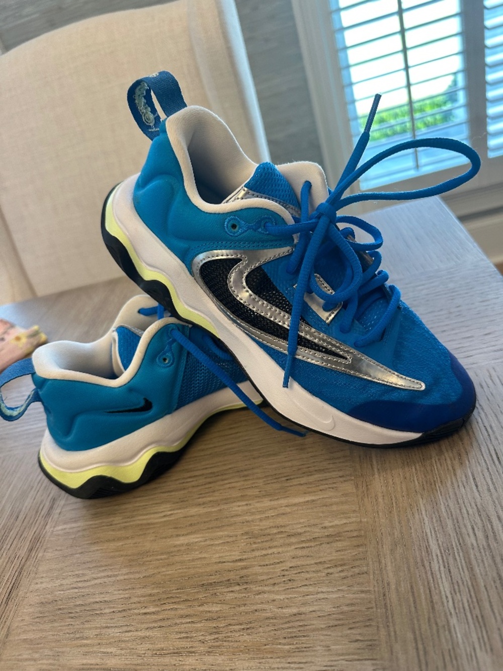 Nike  Giannis Tennis Shoe Size Y5